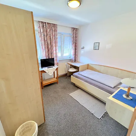 게스트하우스 Apartmenthaus Wohnbau Gmbh Gebrueder Laurent 3*