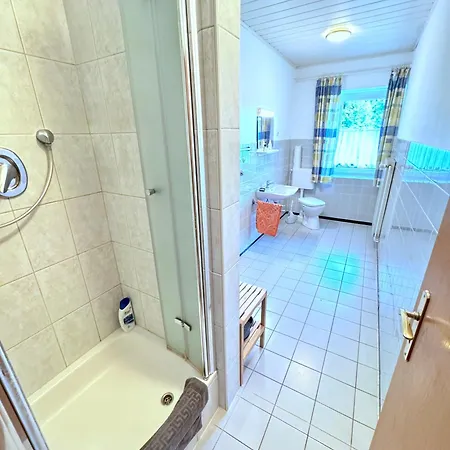 Apartmenthaus Wohnbau Gmbh Gebrueder Laurent 게스트하우스