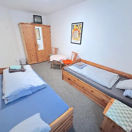 Apartmenthaus Wohnbau Gmbh Gebrueder Laurent 란다우 안 데어 이자