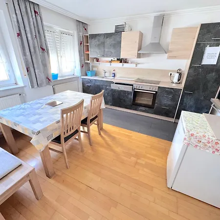 Gasthof Apartmenthaus Wohnbau Gmbh Gebrüder Laurent 3*