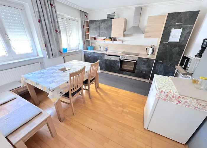 Konukevi Apartmenthaus Wohnbau Gmbh Gebrueder Laurent 3*
