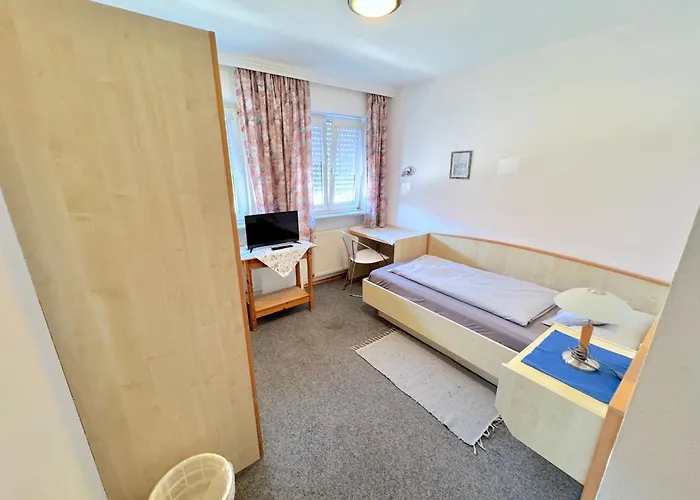 Konukevi Apartmenthaus Wohnbau Gmbh Gebrueder Laurent 3*