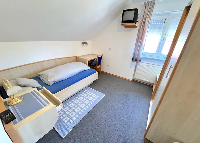 Konukevi Apartmenthaus Wohnbau Gmbh Gebrueder Laurent 3*